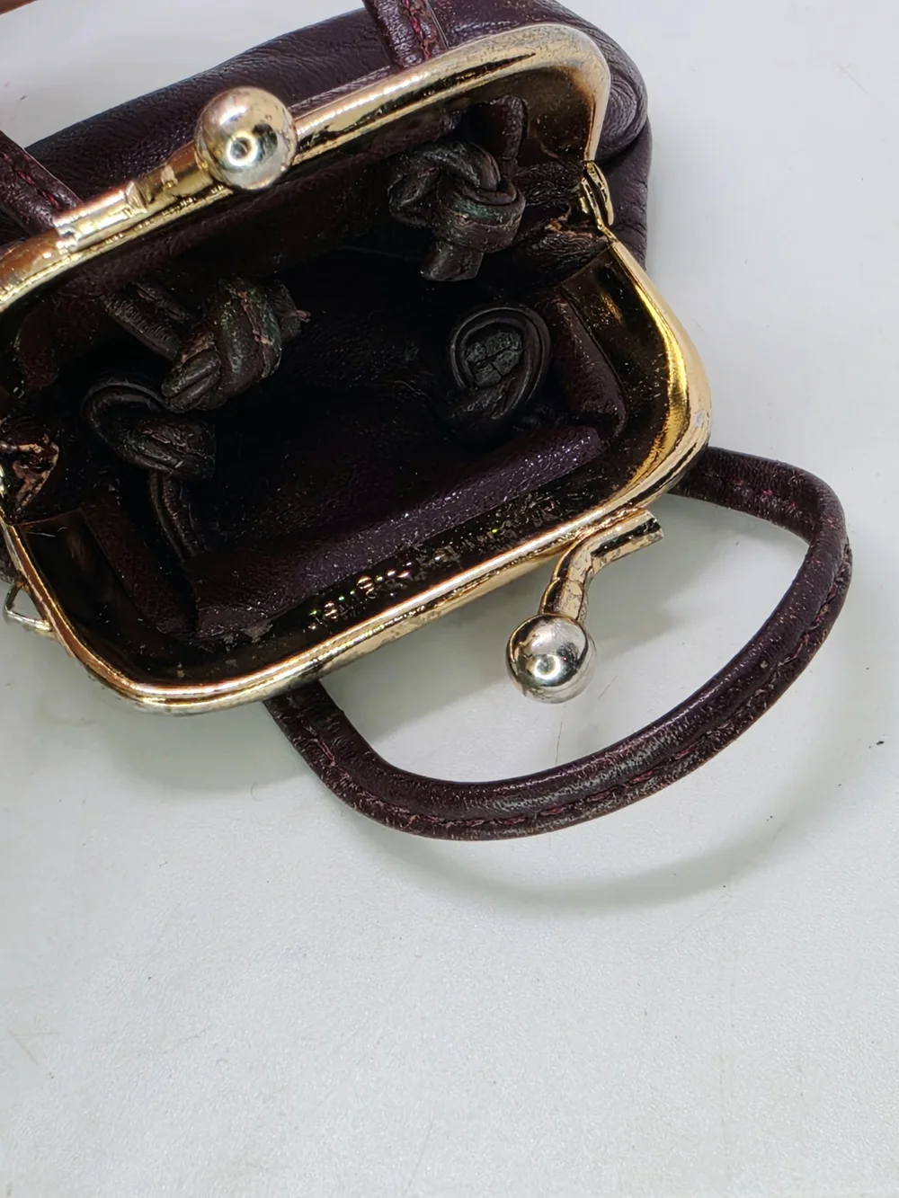 Vintage Etienne Aigner Burgundy Leather Kiss Lock Coin Purse Charm Mini Bag